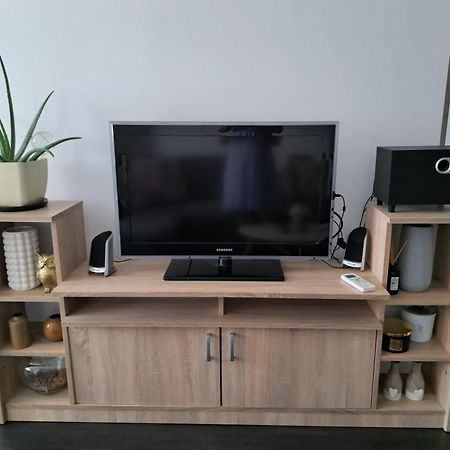 オラデアApartament Onestilorアパートメント エクステリア 写真