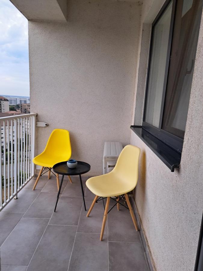 オラデアApartament Onestilorアパートメント エクステリア 写真