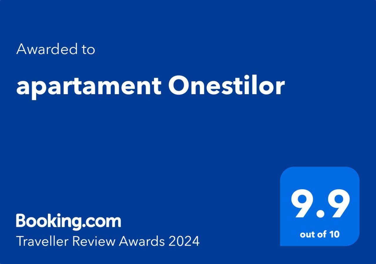 オラデアApartament Onestilorアパートメント エクステリア 写真